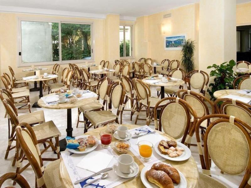 Hotel Prestige 카톨리카 외부 사진